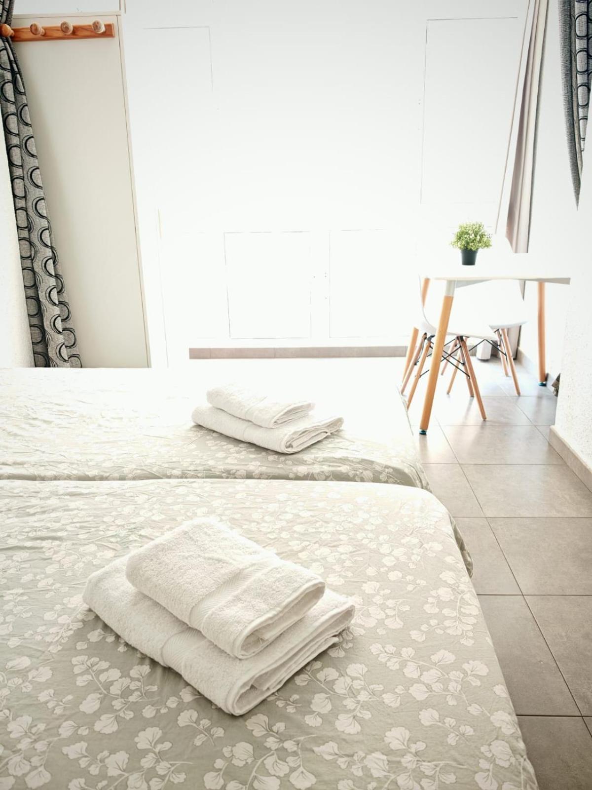 Apartamento Malaga Port Екстериор снимка