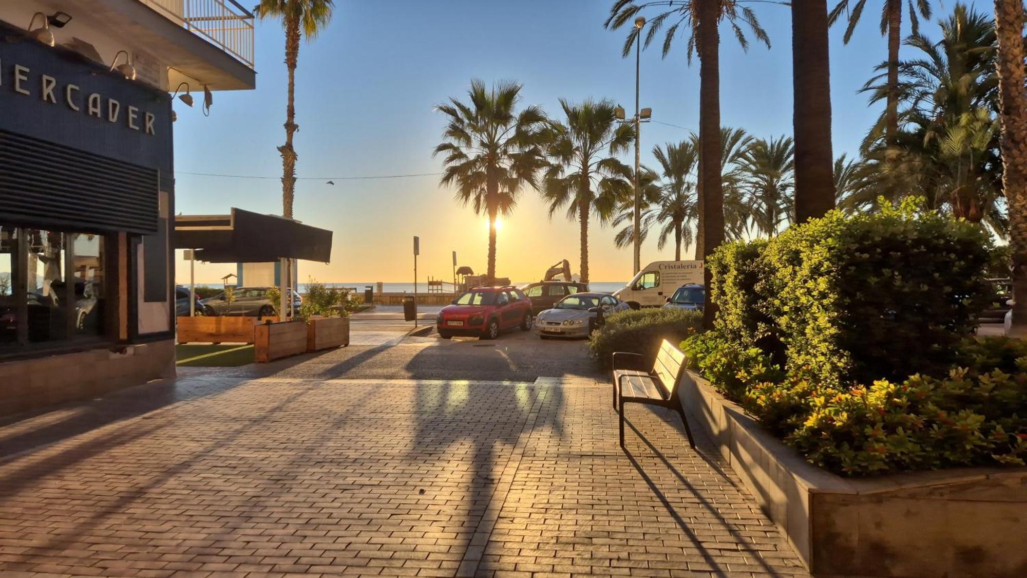 Apartamento Malaga Port Екстериор снимка