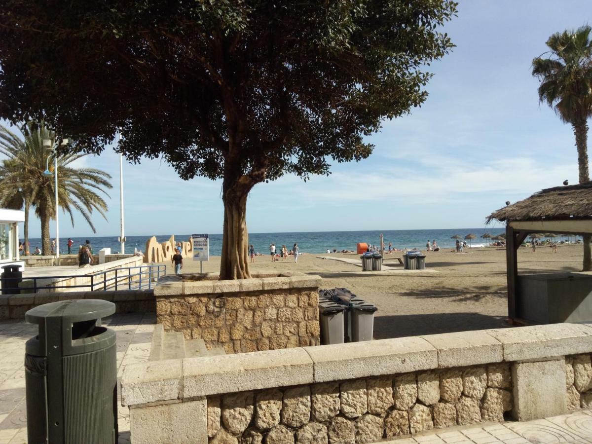 Apartamento Malaga Port Екстериор снимка