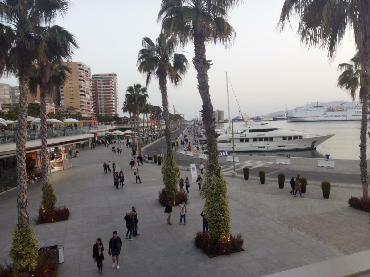 Apartamento Malaga Port Екстериор снимка