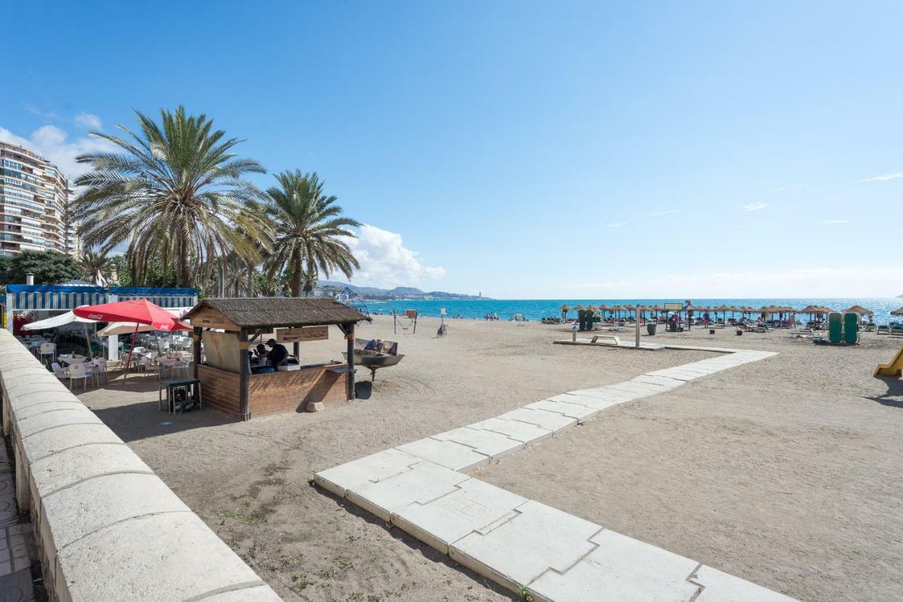 Apartamento Malaga Port Екстериор снимка