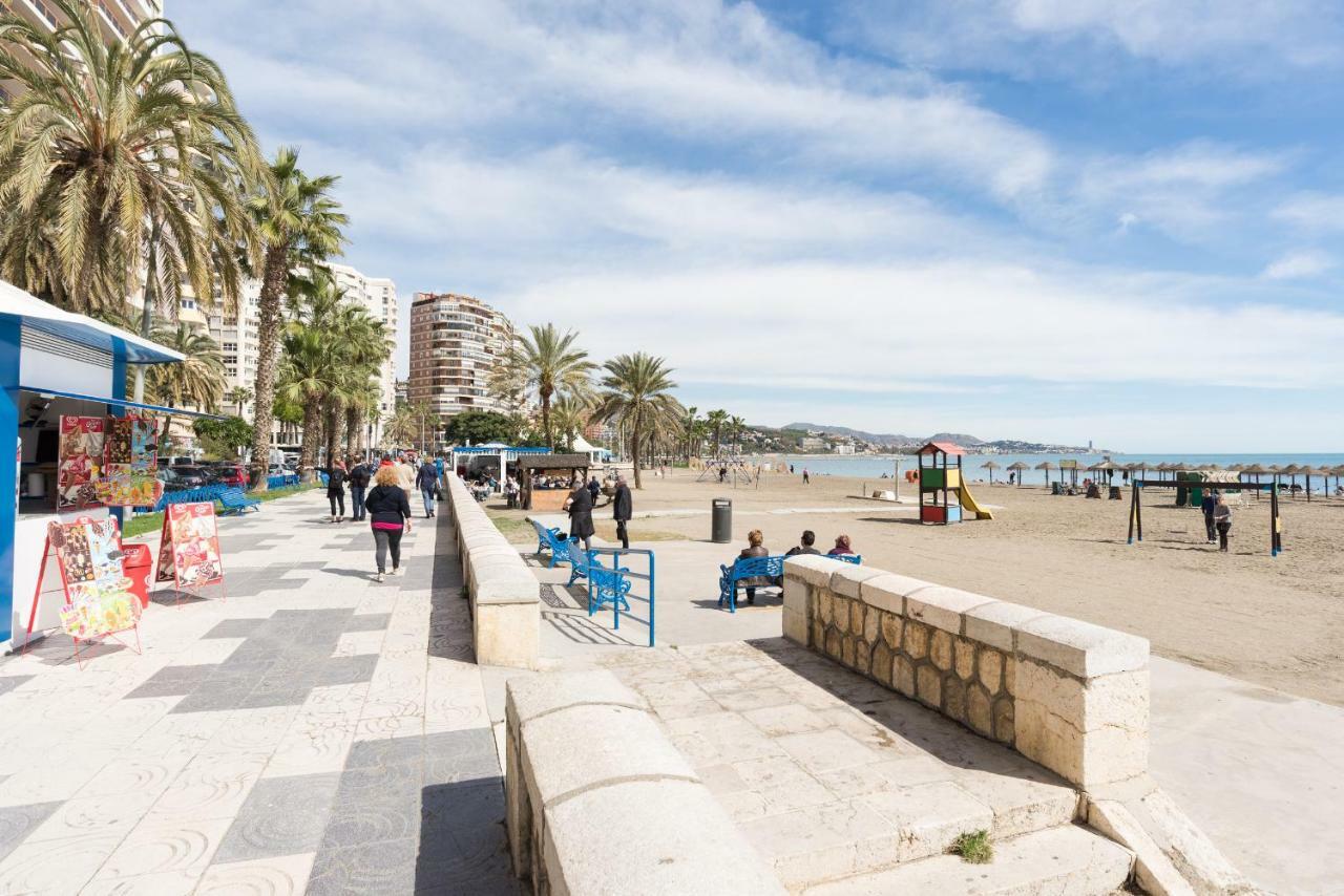 Apartamento Malaga Port Екстериор снимка