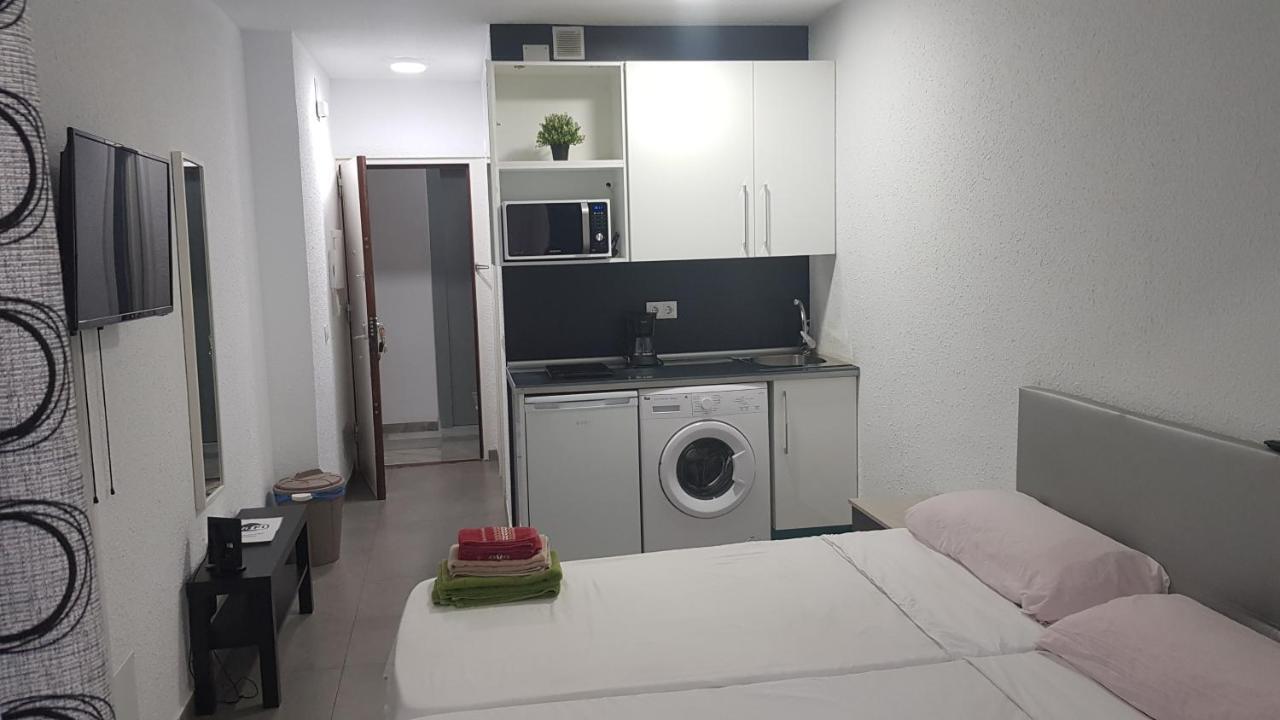 Apartamento Malaga Port Екстериор снимка